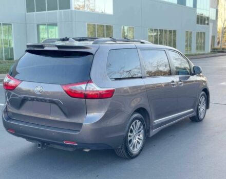 Сірий Тойота Сієнна, об'ємом двигуна 3.5 л та пробігом 45 тис. км за 24000 $, фото 7 на Automoto.ua