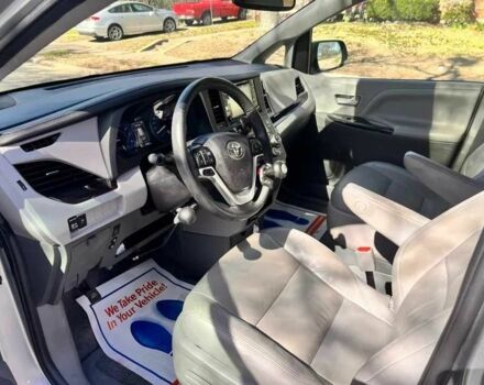Серый Тойота Сиенна, объемом двигателя 3.5 л и пробегом 42 тыс. км за 10300 $, фото 8 на Automoto.ua