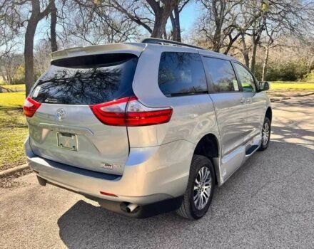 Серый Тойота Сиенна, объемом двигателя 3.5 л и пробегом 42 тыс. км за 10300 $, фото 4 на Automoto.ua