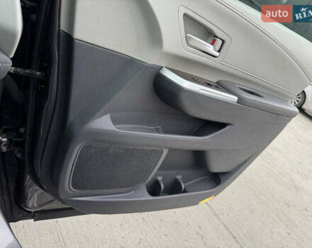 Серый Тойота Сиенна, объемом двигателя 2.5 л и пробегом 9 тыс. км за 47000 $, фото 64 на Automoto.ua