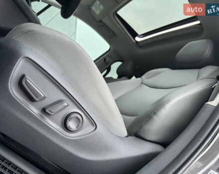 Серый Тойота Сиенна, объемом двигателя 2.5 л и пробегом 9 тыс. км за 47000 $, фото 33 на Automoto.ua