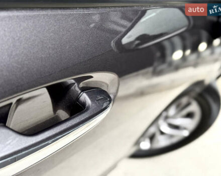 Серый Тойота Сиенна, объемом двигателя 2.5 л и пробегом 9 тыс. км за 47000 $, фото 26 на Automoto.ua