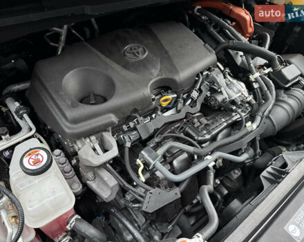 Серый Тойота Сиенна, объемом двигателя 2.5 л и пробегом 9 тыс. км за 47000 $, фото 86 на Automoto.ua