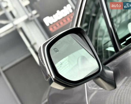 Серый Тойота Сиенна, объемом двигателя 2.5 л и пробегом 9 тыс. км за 47000 $, фото 22 на Automoto.ua