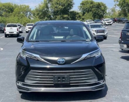 Сірий Тойота Сієнна, об'ємом двигуна 2.5 л та пробігом 14 тис. км за 42000 $, фото 1 на Automoto.ua