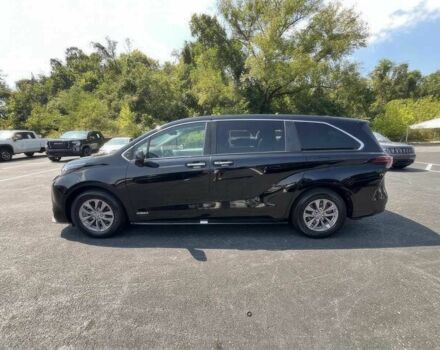 Сірий Тойота Сієнна, об'ємом двигуна 2.5 л та пробігом 14 тис. км за 42000 $, фото 4 на Automoto.ua