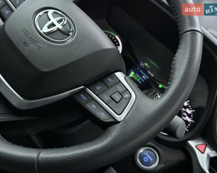 Серый Тойота Сиенна, объемом двигателя 2.5 л и пробегом 9 тыс. км за 47000 $, фото 75 на Automoto.ua