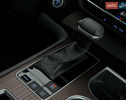 Серый Тойота Сиенна, объемом двигателя 2.5 л и пробегом 9 тыс. км за 47000 $, фото 67 на Automoto.ua