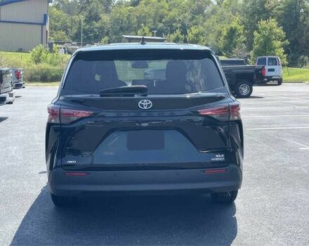 Сірий Тойота Сієнна, об'ємом двигуна 2.5 л та пробігом 14 тис. км за 42000 $, фото 6 на Automoto.ua