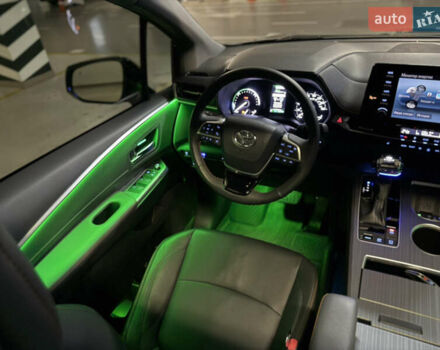 Серый Тойота Сиенна, объемом двигателя 2.5 л и пробегом 53 тыс. км за 46500 $, фото 64 на Automoto.ua