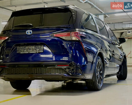 Серый Тойота Сиенна, объемом двигателя 2.5 л и пробегом 53 тыс. км за 46500 $, фото 17 на Automoto.ua