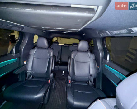 Серый Тойота Сиенна, объемом двигателя 2.5 л и пробегом 53 тыс. км за 46500 $, фото 49 на Automoto.ua