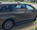 Сірий Тойота Сієнна, об'ємом двигуна 2.5 л та пробігом 150 тис. км за 29000 $, фото 2 на Automoto.ua