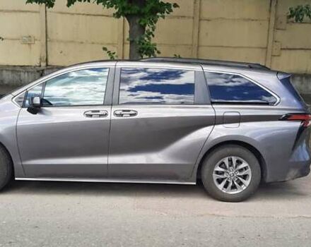 Сірий Тойота Сієнна, об'ємом двигуна 2.5 л та пробігом 150 тис. км за 29000 $, фото 4 на Automoto.ua