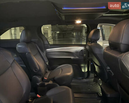 Серый Тойота Сиенна, объемом двигателя 2.5 л и пробегом 53 тыс. км за 46500 $, фото 32 на Automoto.ua