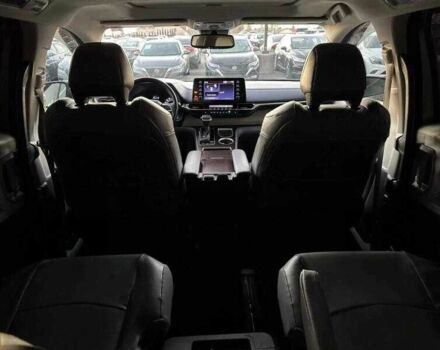 Серый Тойота Сиенна, объемом двигателя 2.5 л и пробегом 12 тыс. км за 17300 $, фото 16 на Automoto.ua