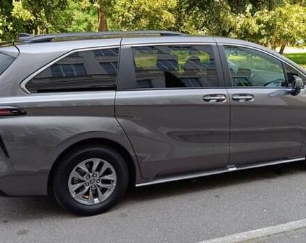 Сірий Тойота Сієнна, об'ємом двигуна 2.49 л та пробігом 91 тис. км за 43500 $, фото 6 на Automoto.ua