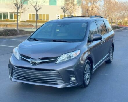 Сірий Тойота Сієнна, об'ємом двигуна 3.5 л та пробігом 48 тис. км за 14000 $, фото 2 на Automoto.ua