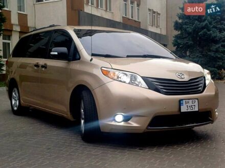 Тойота Сієнна 2010 у Одесі на Automoto.ua Сірий Тойота Сієнна, об'ємом двигуна 2.7 л та пробігом 186 тис. км за 12500 $, фото 1 на Automoto.ua
