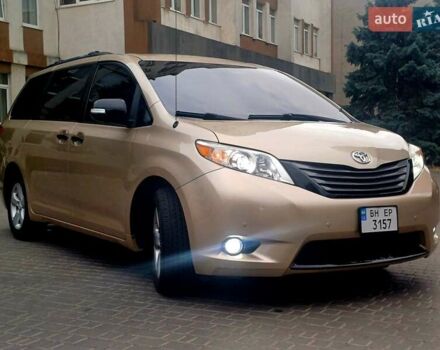 Сірий Тойота Сієнна, об'ємом двигуна 2.7 л та пробігом 186 тис. км за 12500 $, фото 1 на Automoto.ua