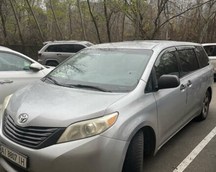 Сірий Тойота Сієнна, об'ємом двигуна 3.46 л та пробігом 290 тис. км за 10800 $, фото 1 на Automoto.ua