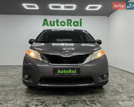 Сірий Тойота Сієнна, об'ємом двигуна 3.46 л та пробігом 170 тис. км за 17300 $, фото 1 на Automoto.ua