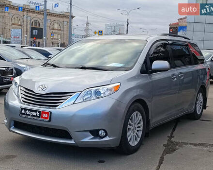 Сірий Тойота Сієнна, об'ємом двигуна 3.5 л та пробігом 165 тис. км за 18490 $, фото 1 на Automoto.ua