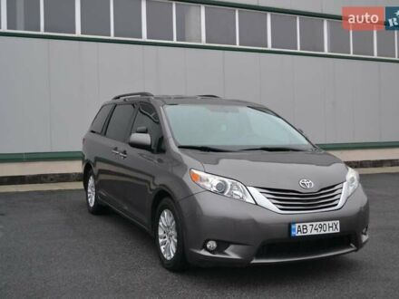 Серый Тойота Сиенна, объемом двигателя 3.5 л и пробегом 167 тыс. км за 20600 $, фото 1 на Automoto.ua
