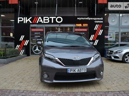 Тойота Сиенна 2017 в Львове на Automoto.ua Серый Тойота Сиенна, объемом двигателя 3.5 л и пробегом 56 тыс. км за 24900 $, фото 1 на Automoto.ua