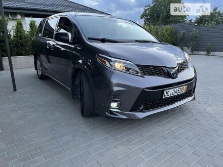 Тойота Сієнна 2018 у Белой Церкве на Automoto.ua Сірий Тойота Сієнна, об'ємом двигуна 3.5 л та пробігом 167 тис. км за 21900 $, фото 1 на Automoto.ua