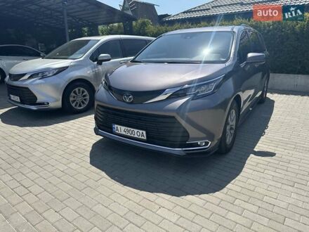 Тойота Сиенна 2023 в Белой Церкве на Automoto.ua Серый Тойота Сиенна, объемом двигателя 2.49 л и пробегом 87 тыс. км за 45800 $, фото 1 на Automoto.ua