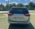 Синій Тойота Сієнна, об'ємом двигуна 3.46 л та пробігом 165 тис. км за 18300 $, фото 4 на Automoto.ua