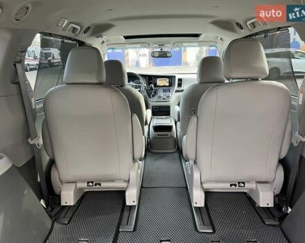 Синий Тойота Сиенна, объемом двигателя 3.46 л и пробегом 140 тыс. км за 20900 $, фото 32 на Automoto.ua