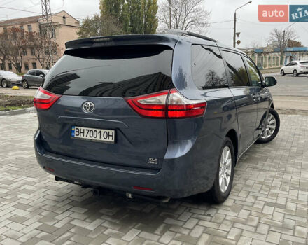 Синій Тойота Сієнна, об'ємом двигуна 3.46 л та пробігом 143 тис. км за 21300 $, фото 7 на Automoto.ua
