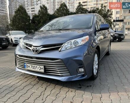 Синий Тойота Сиенна, объемом двигателя 3.46 л и пробегом 140 тыс. км за 20900 $, фото 8 на Automoto.ua