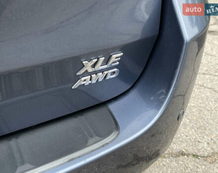 Синій Тойота Сієнна, об'ємом двигуна 3.46 л та пробігом 143 тис. км за 21300 $, фото 11 на Automoto.ua