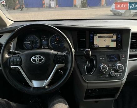 Синий Тойота Сиенна, объемом двигателя 3.46 л и пробегом 140 тыс. км за 20900 $, фото 18 на Automoto.ua