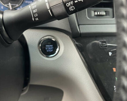 Синій Тойота Сієнна, об'ємом двигуна 3.46 л та пробігом 143 тис. км за 21300 $, фото 23 на Automoto.ua