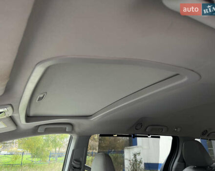 Синій Тойота Сієнна, об'ємом двигуна 3.46 л та пробігом 143 тис. км за 21300 $, фото 19 на Automoto.ua