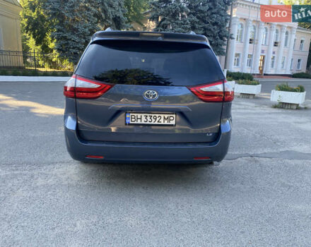 Синій Тойота Сієнна, об'ємом двигуна 3.46 л та пробігом 64 тис. км за 22500 $, фото 5 на Automoto.ua