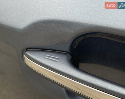 Синій Тойота Сієнна, об'ємом двигуна 3.46 л та пробігом 143 тис. км за 21300 $, фото 15 на Automoto.ua