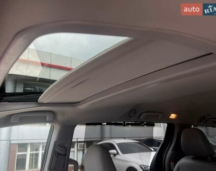 Синий Тойота Сиенна, объемом двигателя 3.46 л и пробегом 140 тыс. км за 22100 $, фото 21 на Automoto.ua