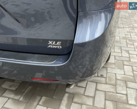 Синій Тойота Сієнна, об'ємом двигуна 3.46 л та пробігом 143 тис. км за 21300 $, фото 6 на Automoto.ua