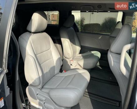 Синий Тойота Сиенна, объемом двигателя 3.46 л и пробегом 140 тыс. км за 20900 $, фото 26 на Automoto.ua