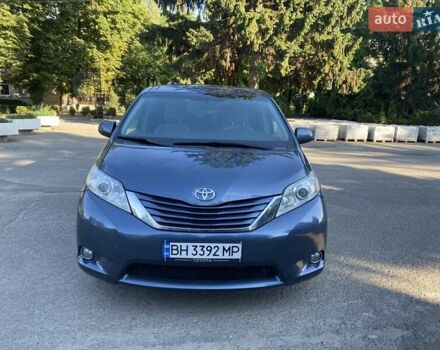 Синій Тойота Сієнна, об'ємом двигуна 3.46 л та пробігом 64 тис. км за 22500 $, фото 9 на Automoto.ua