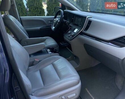 Синий Тойота Сиенна, объемом двигателя 3.46 л и пробегом 223 тыс. км за 22900 $, фото 25 на Automoto.ua