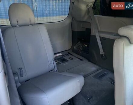 Синий Тойота Сиенна, объемом двигателя 3.46 л и пробегом 223 тыс. км за 22900 $, фото 24 на Automoto.ua