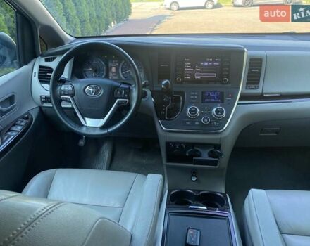 Синий Тойота Сиенна, объемом двигателя 3.46 л и пробегом 223 тыс. км за 22900 $, фото 17 на Automoto.ua