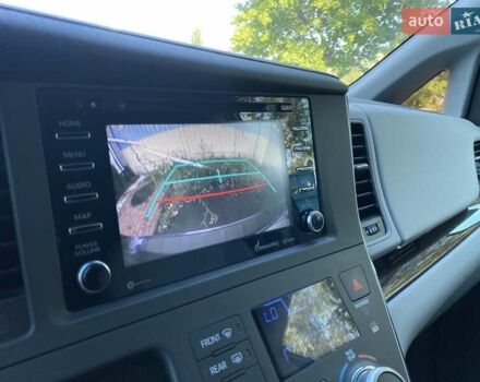 Синий Тойота Сиенна, объемом двигателя 3.46 л и пробегом 223 тыс. км за 22900 $, фото 9 на Automoto.ua