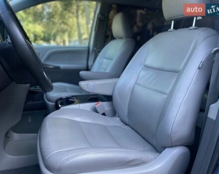 Синий Тойота Сиенна, объемом двигателя 3.46 л и пробегом 223 тыс. км за 22900 $, фото 13 на Automoto.ua